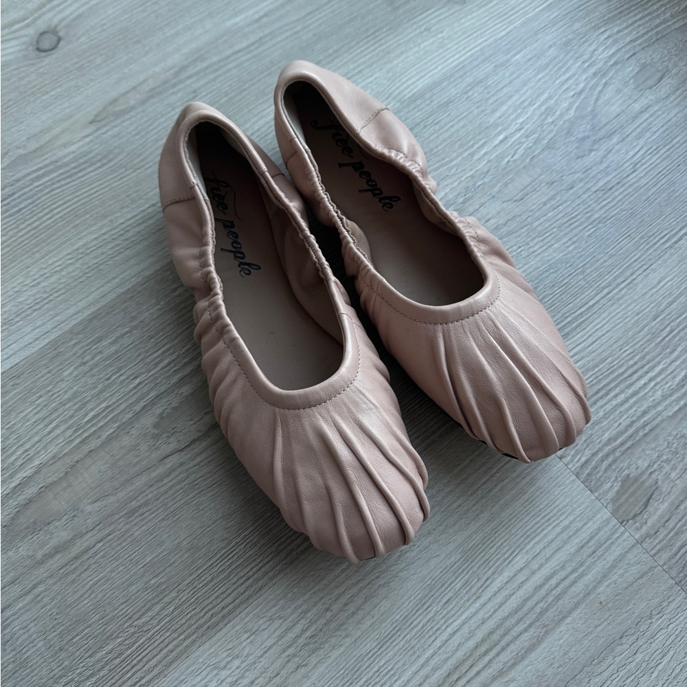 SOLD Dusty pink Beige Pleated leather Ballet Flats